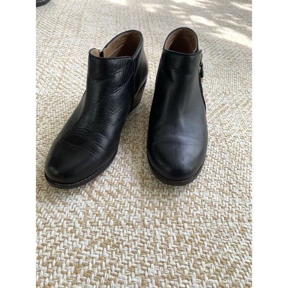 Vionic Booties Jolene Boots Leather Zipper Opening Water Resistant Black 7 - Picture 4 of 10